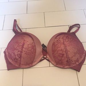 Victoria Secret bombshell bra